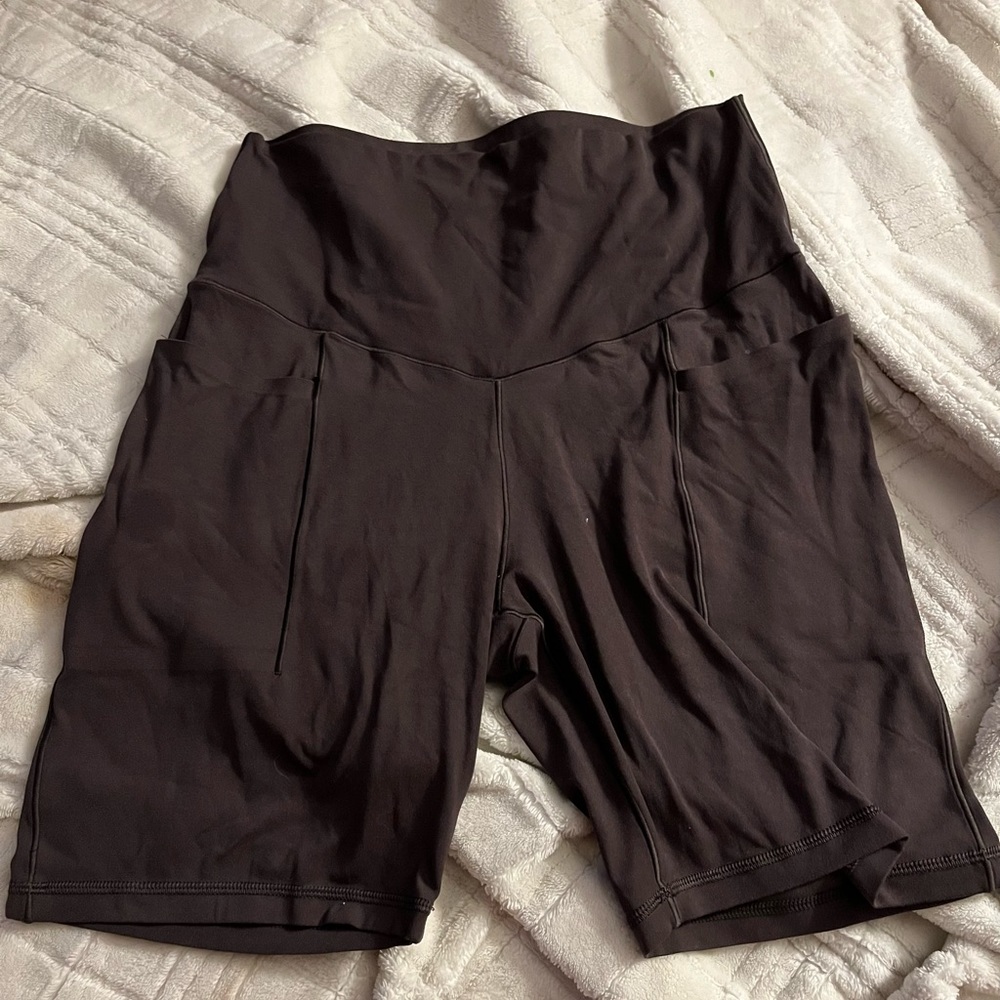 Aerie online biker shorts in the color brown in size large